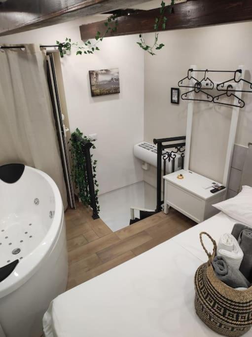 Apartment Tinyhouse All'orto Con Idromassaggio *